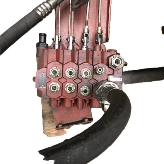 Valve control 4 spool for Linde /353/ - صمامات هيدروليكية - معدات المناولة: صور 2 Valve control 4 spool for Linde /353/ - صمامات هيدروليكية - معدات المناولة: صور 2
