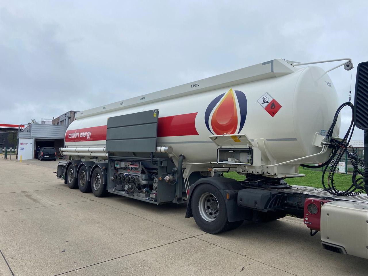 LAG - نصف مقطورة صهريج: صور 1 LAG - نصف مقطورة صهريج: صور 1