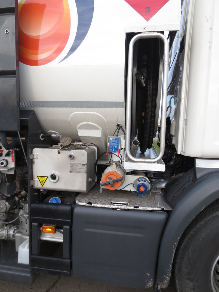 SCANIA G370 - شاحنة صهريج: صور 2 SCANIA G370 - شاحنة صهريج: صور 2