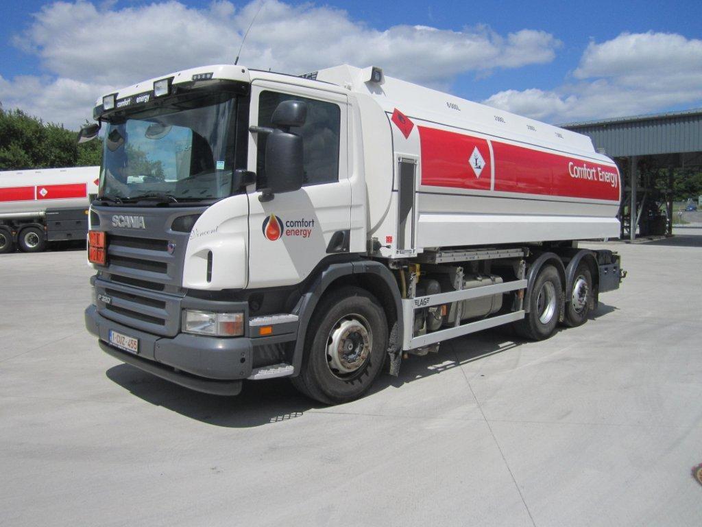 Scania P320 - شاحنة صهريج: صور 1 Scania P320 - شاحنة صهريج: صور 1