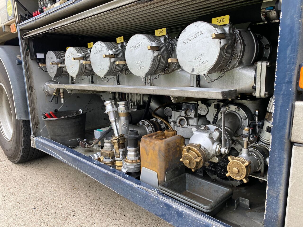 VOLVO FMFH - شاحنة صهريج: صور 3 VOLVO FMFH - شاحنة صهريج: صور 3