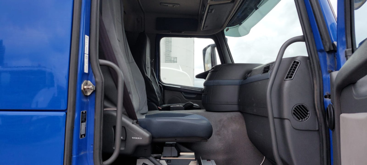 VOLVO FM - شاحنة صهريج: صور 1 VOLVO FM - شاحنة صهريج: صور 1