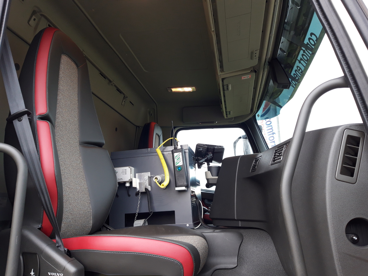 شاحنة صهريج VOLVO FM: صور 7 شاحنة صهريج VOLVO FM: صور 7