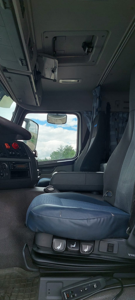 VOLVO FM - شاحنة صهريج: صور 3 VOLVO FM - شاحنة صهريج: صور 3