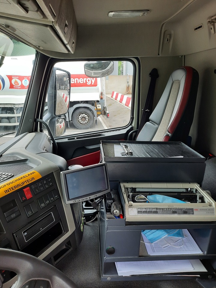 VOLVO FM - شاحنة صهريج: صور 3 VOLVO FM - شاحنة صهريج: صور 3