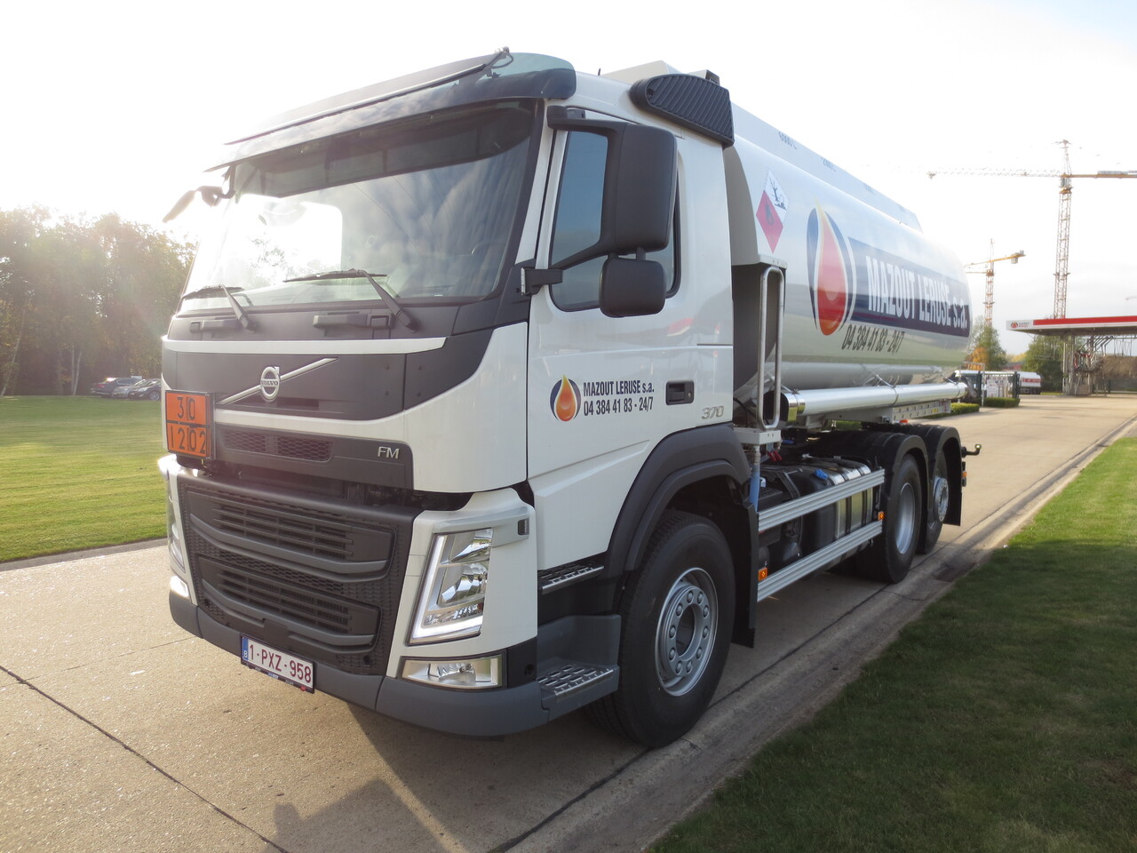 VOLVO FM - شاحنة صهريج: صور 1 VOLVO FM - شاحنة صهريج: صور 1