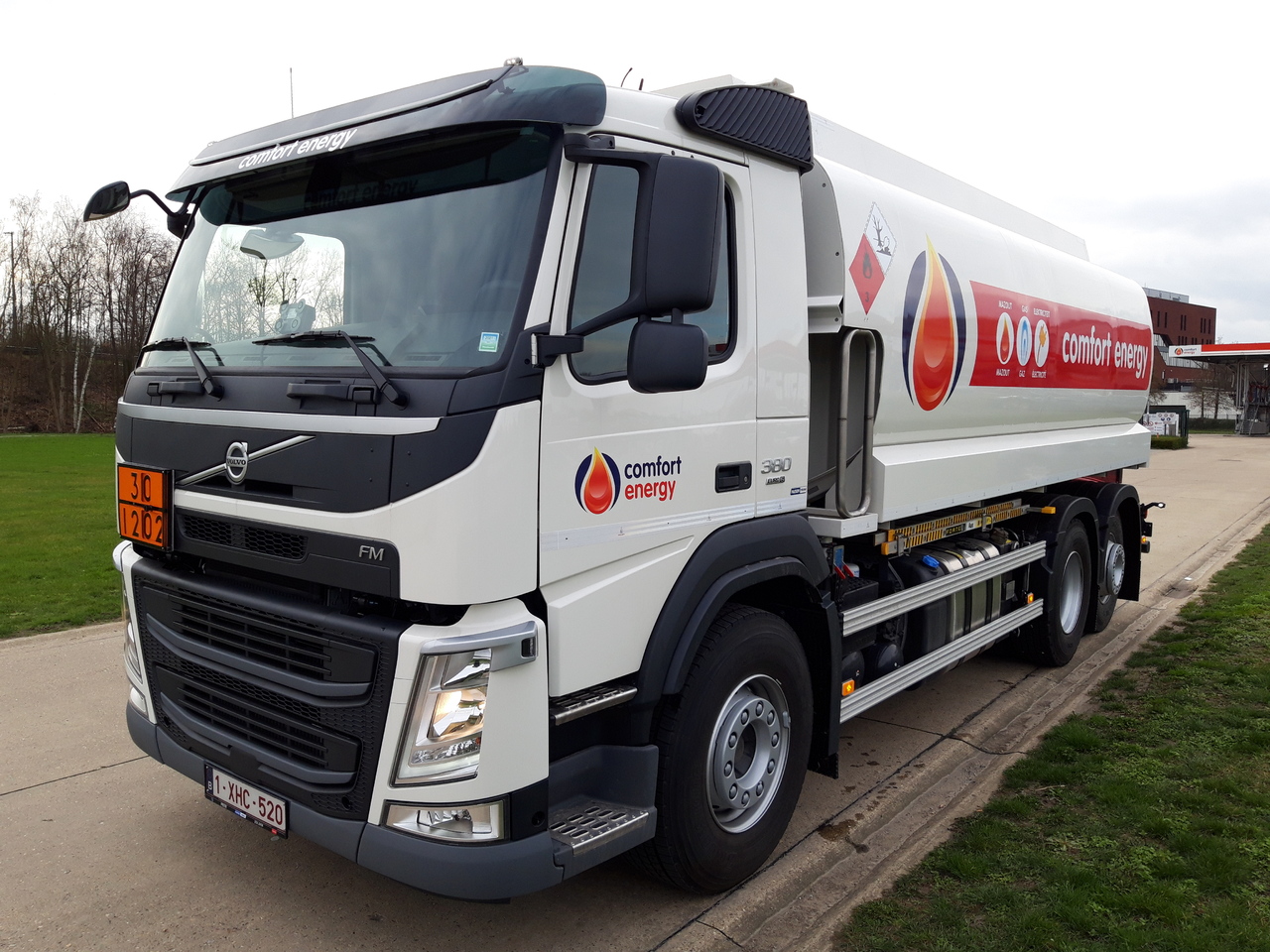 VOLVO FM - شاحنة صهريج: صور 1 VOLVO FM - شاحنة صهريج: صور 1