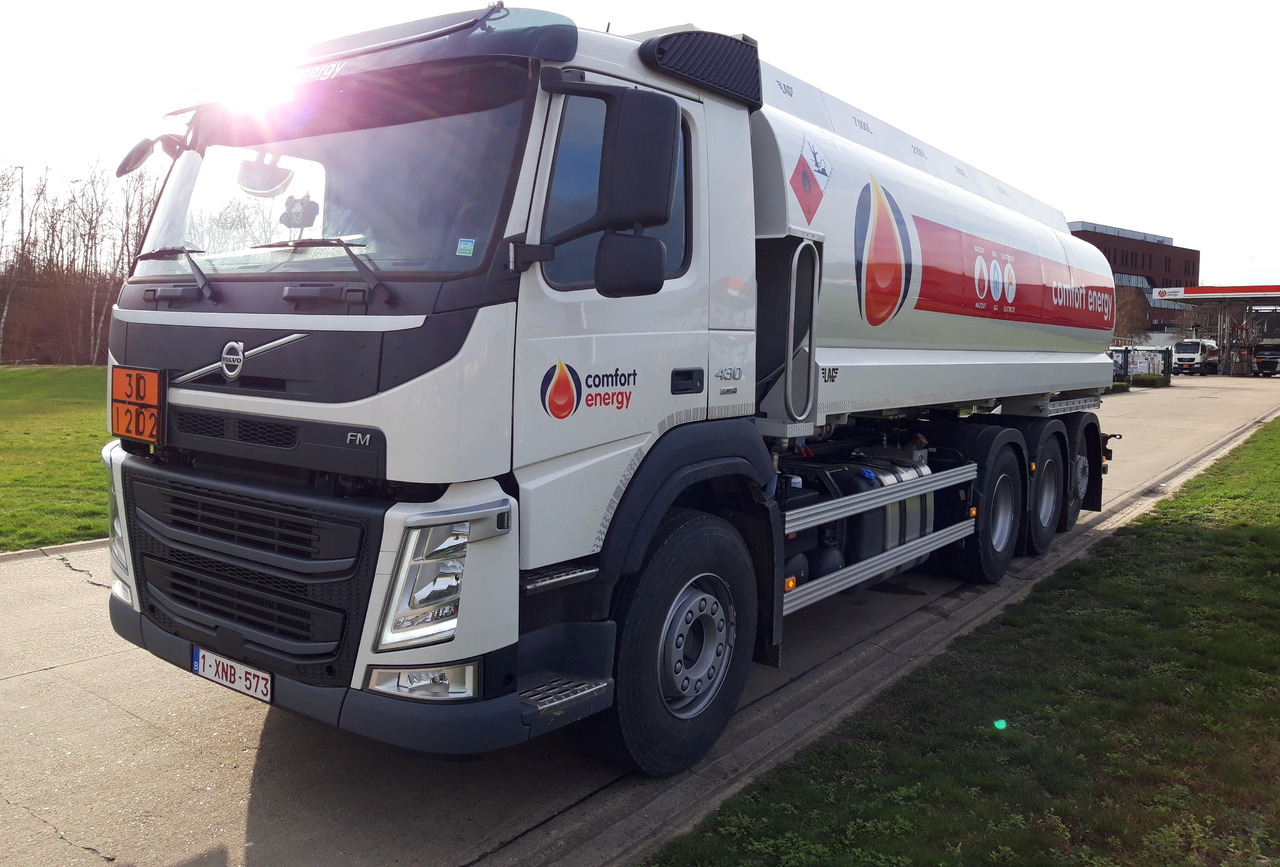 VOLVO FM - شاحنة صهريج: صور 1 VOLVO FM - شاحنة صهريج: صور 1