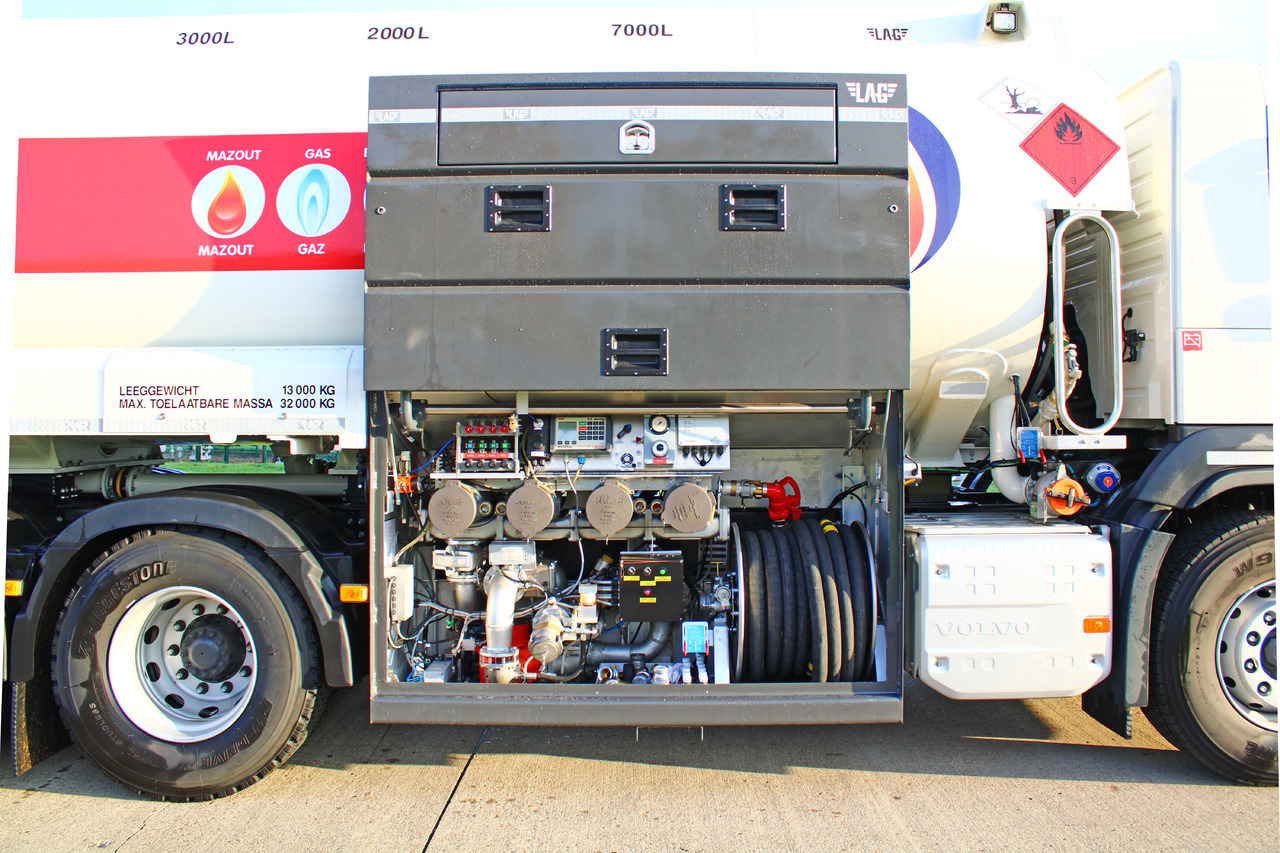 Interior photo 3: تأجير VOLVO FM VOLVO FM Interior photo 3: تأجير VOLVO FM VOLVO FM