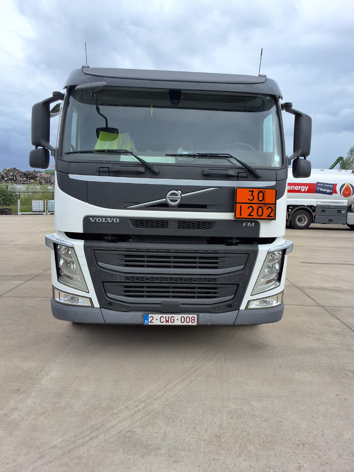 VOLVO FM - شاحنة صهريج: صور 1 VOLVO FM - شاحنة صهريج: صور 1