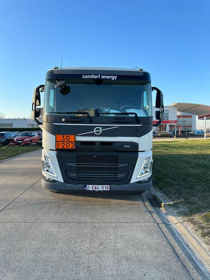 VOLVO FM - شاحنة صهريج: صور 4 VOLVO FM - شاحنة صهريج: صور 4
