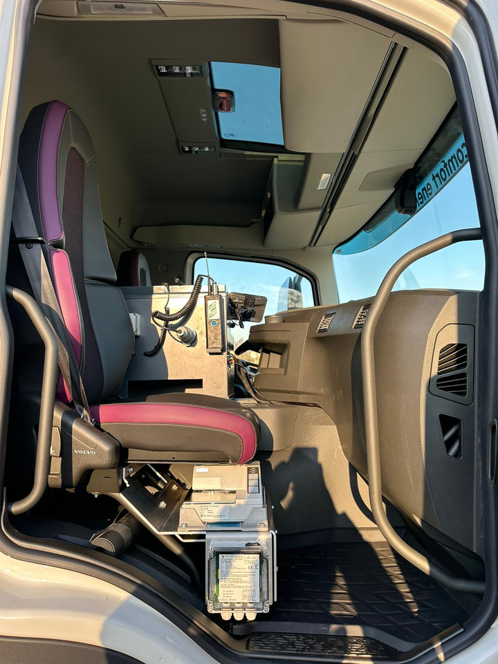 VOLVO FM - شاحنة صهريج: صور 2 VOLVO FM - شاحنة صهريج: صور 2