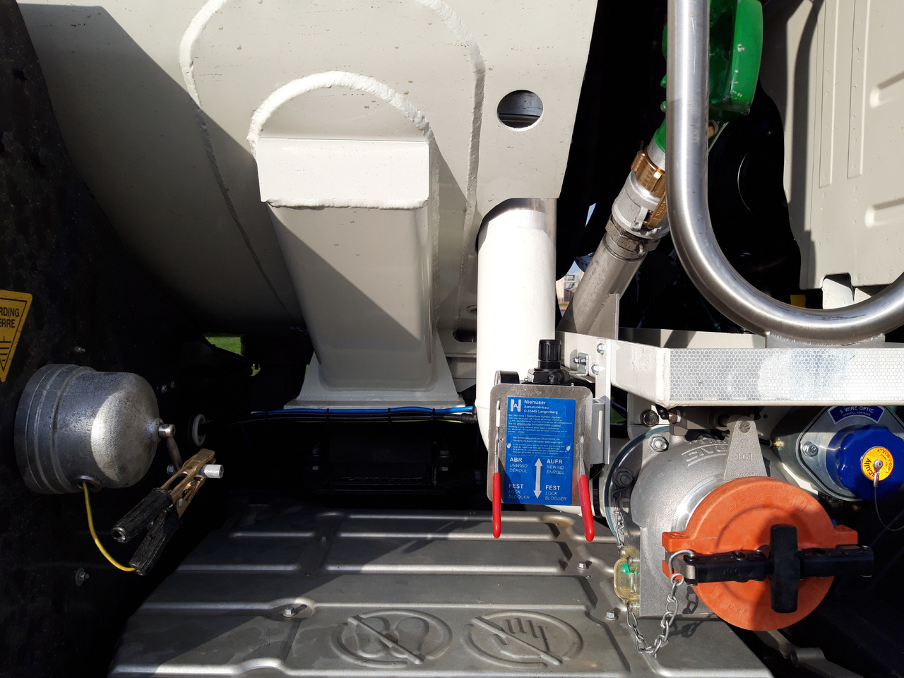 VOLVO FM - شاحنة صهريج: صور 3 VOLVO FM - شاحنة صهريج: صور 3