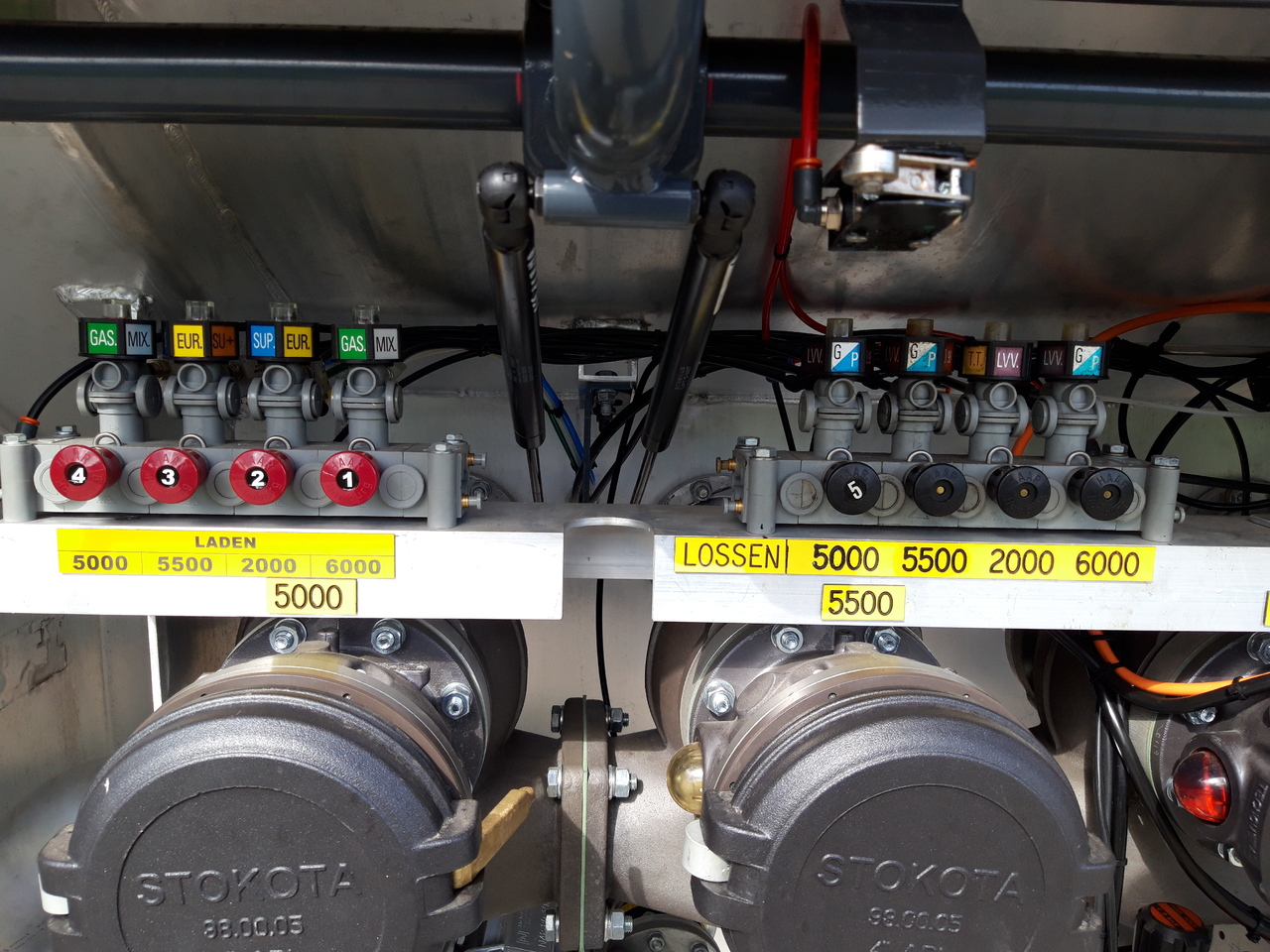 VOLVO FM - شاحنة صهريج: صور 3 VOLVO FM - شاحنة صهريج: صور 3