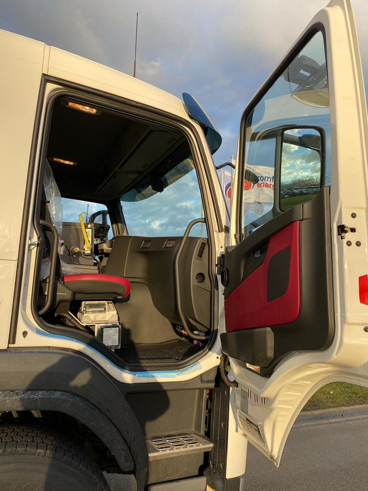 VOLVO FM - شاحنة صهريج: صور 3 VOLVO FM - شاحنة صهريج: صور 3