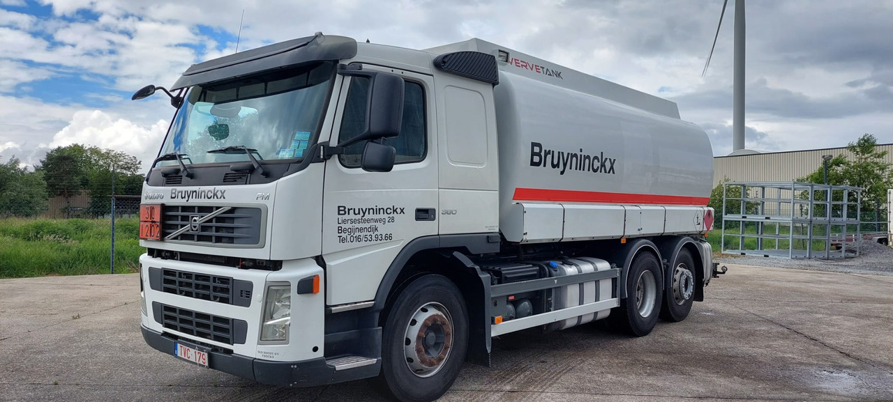 VOLVO FM - شاحنة صهريج: صور 1 VOLVO FM - شاحنة صهريج: صور 1