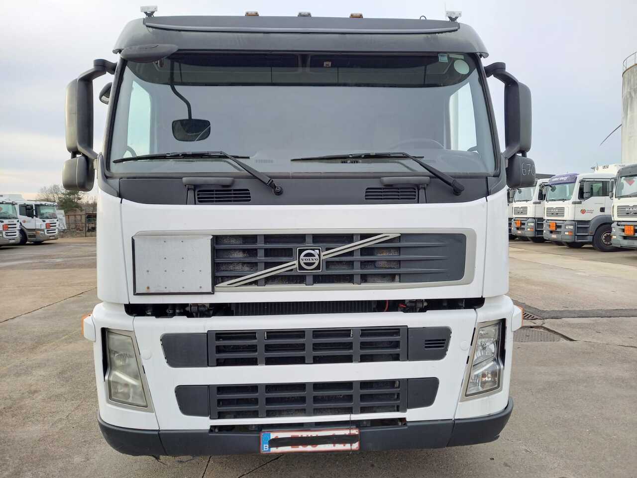 Volvo FMFH - شاحنة صهريج: صور 5 Volvo FMFH - شاحنة صهريج: صور 5