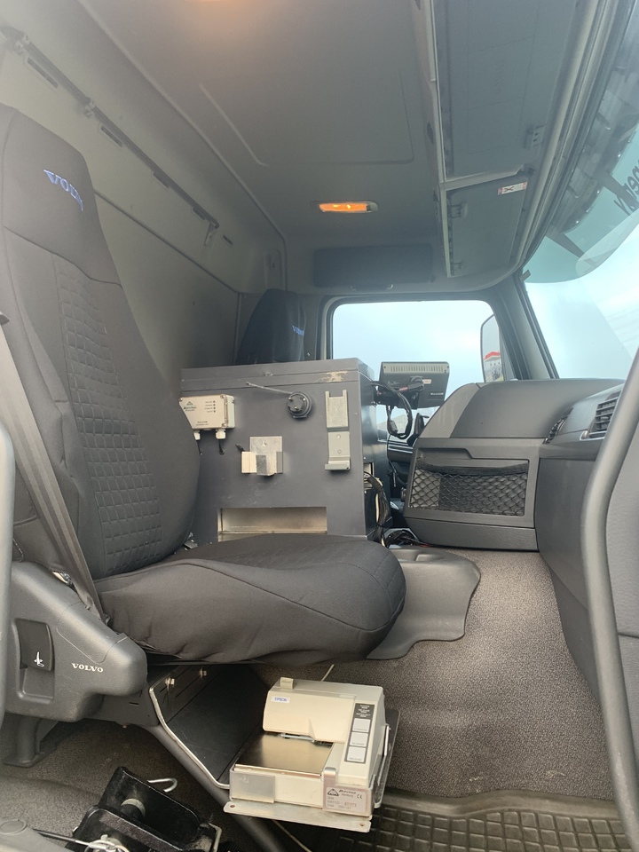 Volvo FMFH - شاحنة صهريج: صور 4 Volvo FMFH - شاحنة صهريج: صور 4