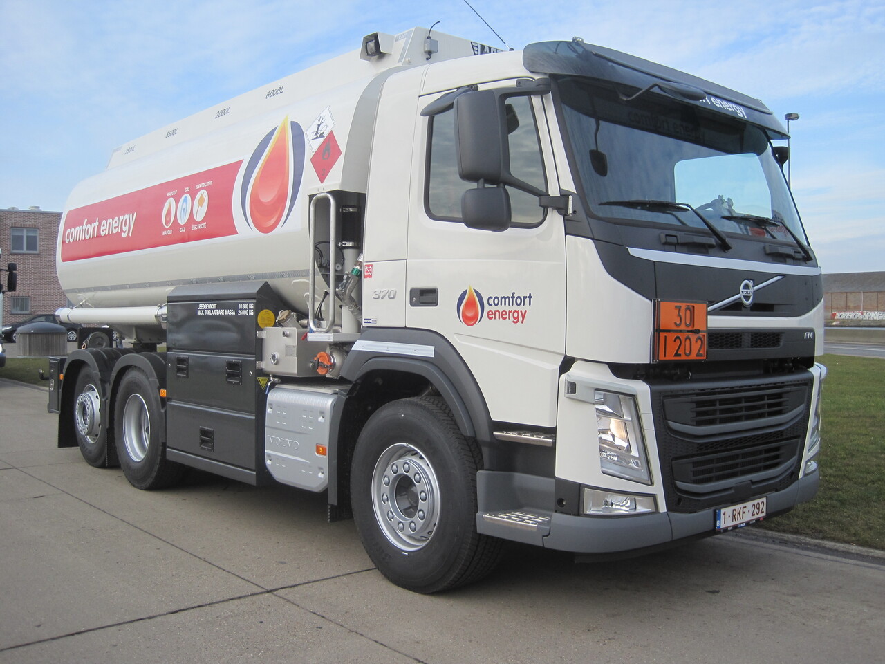 Volvo FM - شاحنة صهريج: صور 4 Volvo FM - شاحنة صهريج: صور 4