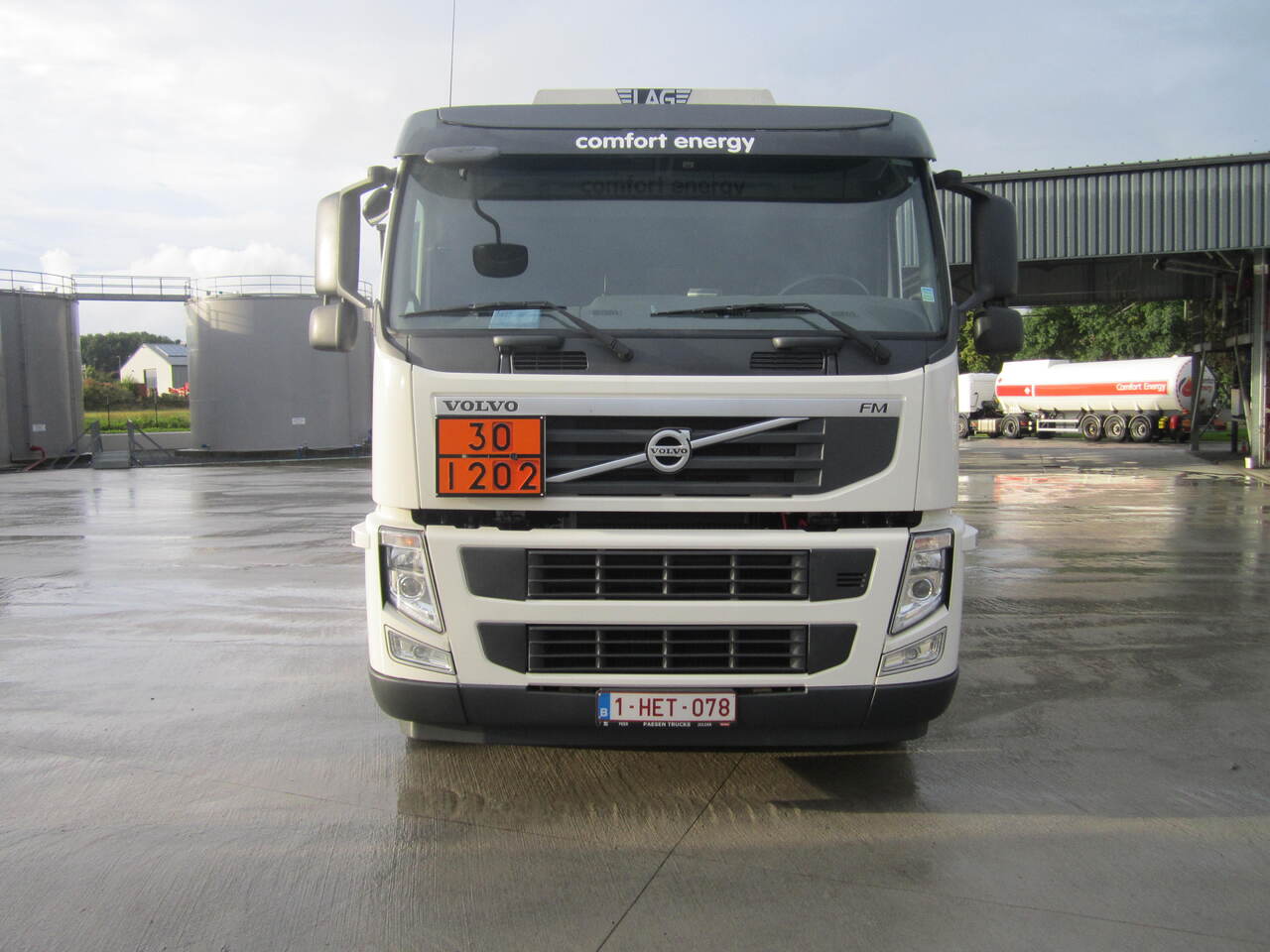 Volvo FM - شاحنة صهريج: صور 2 Volvo FM - شاحنة صهريج: صور 2
