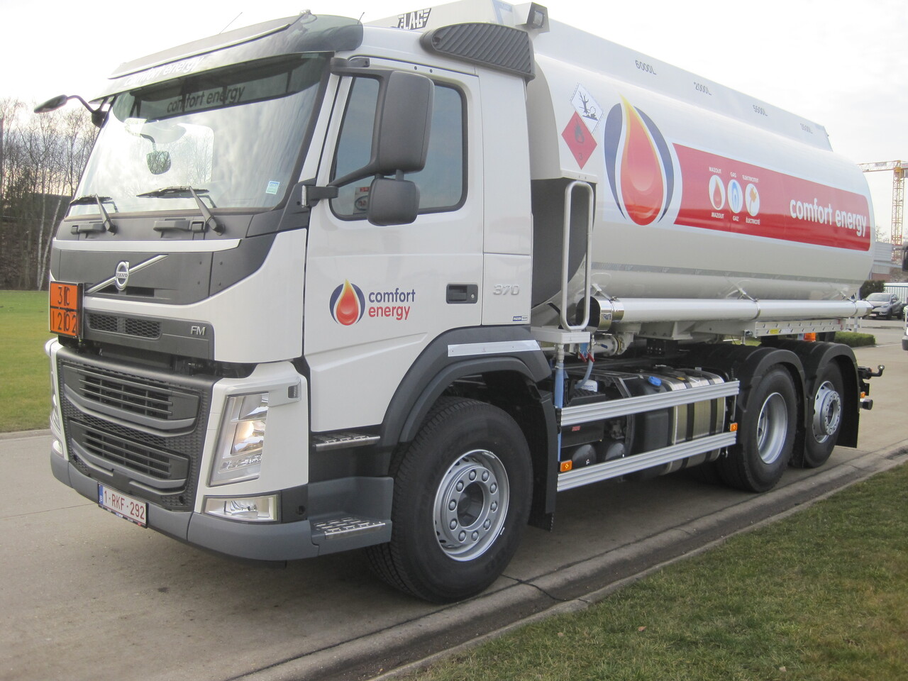 Volvo FM - شاحنة صهريج: صور 1 Volvo FM - شاحنة صهريج: صور 1
