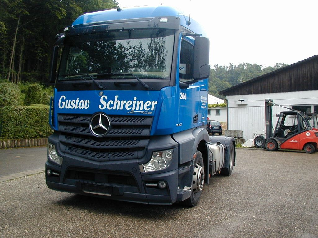 Mercedes-Benz Actros 1843 - شاحنة جرار: صور 2 Mercedes-Benz Actros 1843 - شاحنة جرار: صور 2