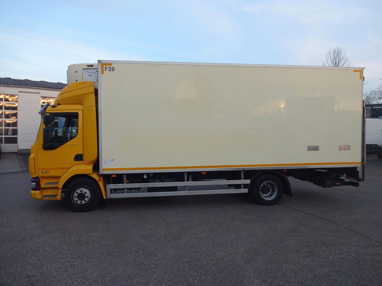 DAF LF 230, 12 T, LBW, Türen, Klima, Automat, Kamera - مبردة شاحنة: صور 2 DAF LF 230, 12 T, LBW, Türen, Klima, Automat, Kamera - مبردة شاحنة: صور 2