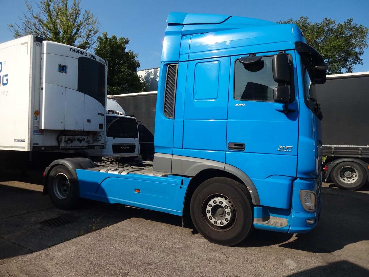 DAF XF 440, SC, Klima, 2 x Tank, Intarder, Standklim - شاحنة جرار: صور 4 DAF XF 440, SC, Klima, 2 x Tank, Intarder, Standklim - شاحنة جرار: صور 4