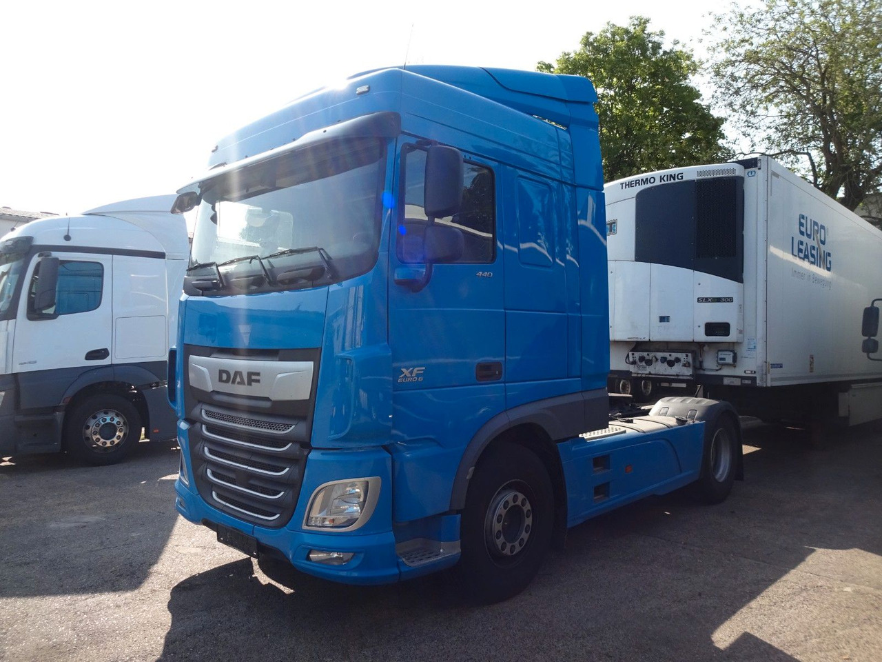 DAF XF 440, SC, Klima, 2 x Tank, Intarder, Standklim - شاحنة جرار: صور 1 DAF XF 440, SC, Klima, 2 x Tank, Intarder, Standklim - شاحنة جرار: صور 1