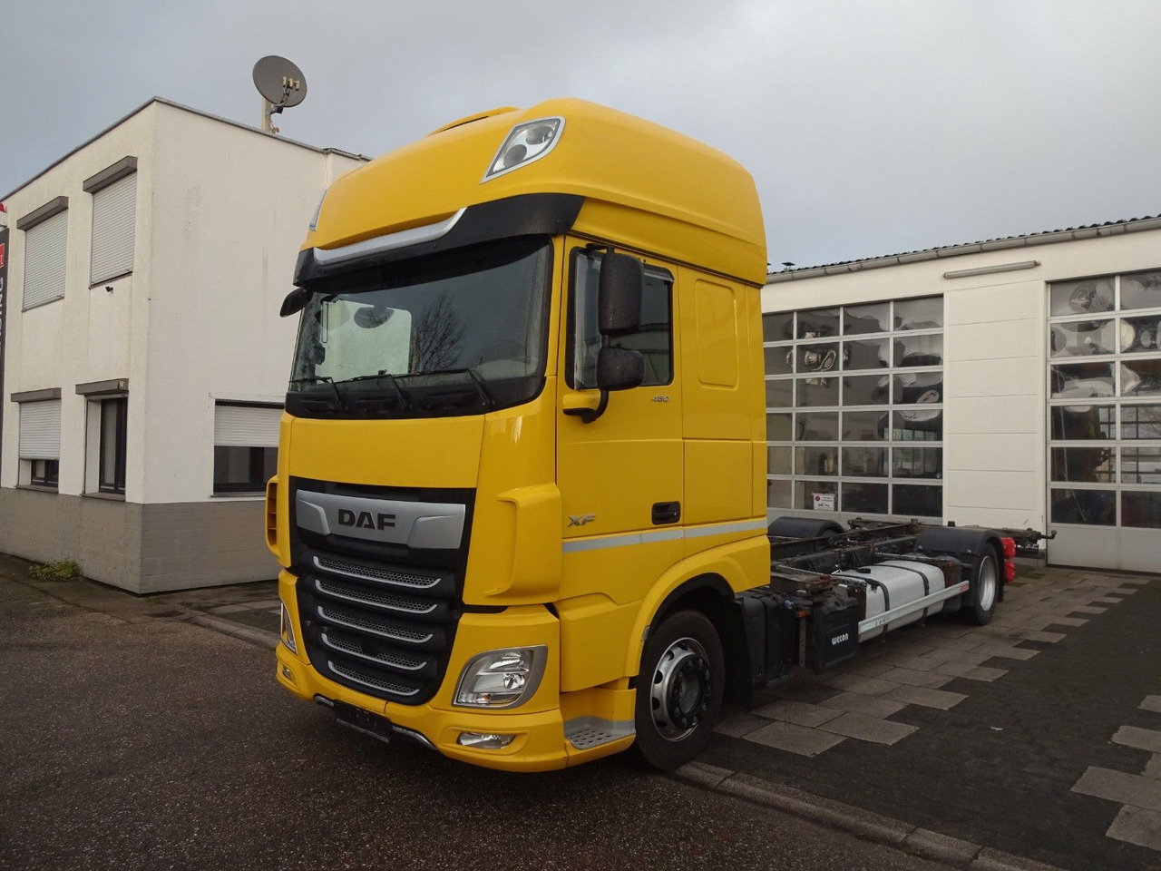 DAF XF 480, Jumbo BDF, SSC, Standklima, Intarder - شاحنات الحاويات/ جسم علوي قابل للتغيير شاحنة: صور 1 DAF XF 480, Jumbo BDF, SSC, Standklima, Intarder - شاحنات الحاويات/ جسم علوي قابل للتغيير شاحنة: صور 1