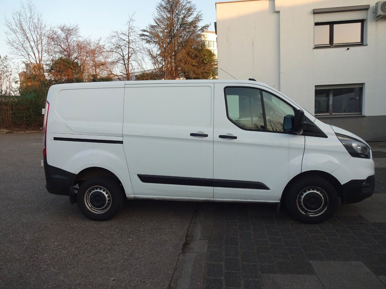Ford Transit Custom Kasten 280 L1H1, PDC - فان: صور 4 Ford Transit Custom Kasten 280 L1H1, PDC - فان: صور 4