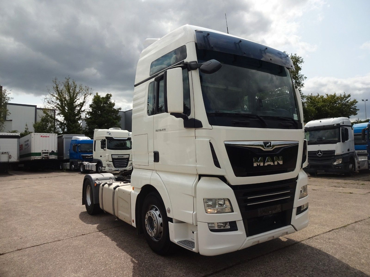 MAN TGX 18.470, XXL, ACC, 2 x Tank, Standklima - شاحنة جرار: صور 3 MAN TGX 18.470, XXL, ACC, 2 x Tank, Standklima - شاحنة جرار: صور 3