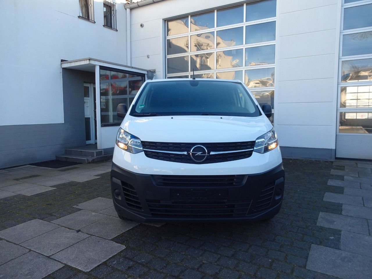 Opel Opel 5 x Vivaro Kasten L1H1, Klima, PDC, - فان المدمجة: صور 4 Opel Opel 5 x Vivaro Kasten L1H1, Klima, PDC, - فان المدمجة: صور 4