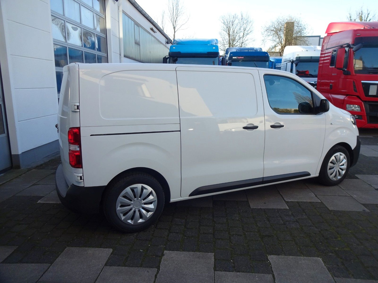 Opel Vivaro Kasten L1H1, Klima, PDC, - فان المدمجة: صور 5 Opel Vivaro Kasten L1H1, Klima, PDC, - فان المدمجة: صور 5