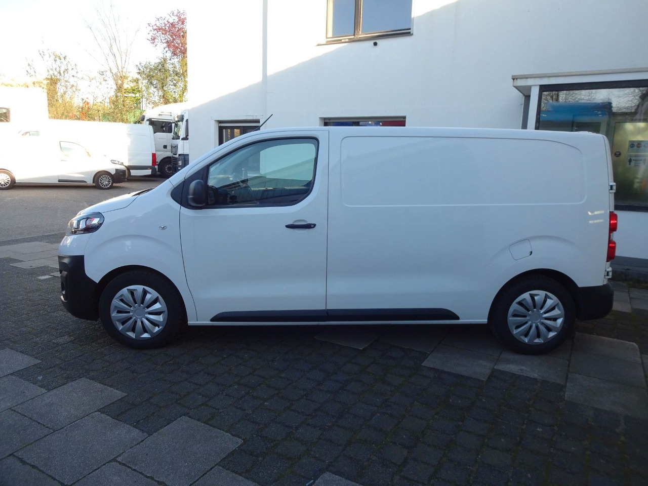 Opel Vivaro Kasten L1H1, Klima, PDC, - فان المدمجة: صور 4 Opel Vivaro Kasten L1H1, Klima, PDC, - فان المدمجة: صور 4