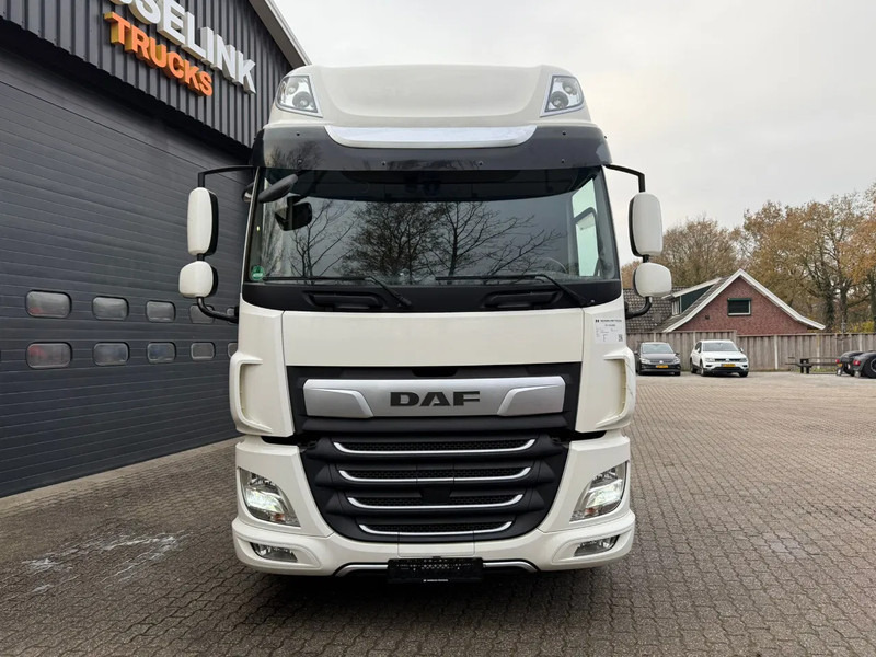 DAF CF 450 4X2 Space Cab LED Retarder Alcoa dura Bright 296.210 KM! German truck - شاحنة جرار: صور 5 DAF CF 450 4X2 Space Cab LED Retarder Alcoa dura Bright 296.210 KM! German truck - شاحنة جرار: صور 5
