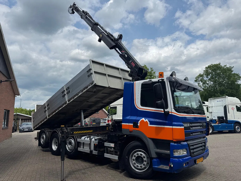 DAF CF 85.360 8X2 3 Zijdige kipper HIAB 16 t/m kraan AHK Top condition - قلابات, شاحنة كرين: صور 2 DAF CF 85.360 8X2 3 Zijdige kipper HIAB 16 t/m kraan AHK Top condition - قلابات, شاحنة كرين: صور 2
