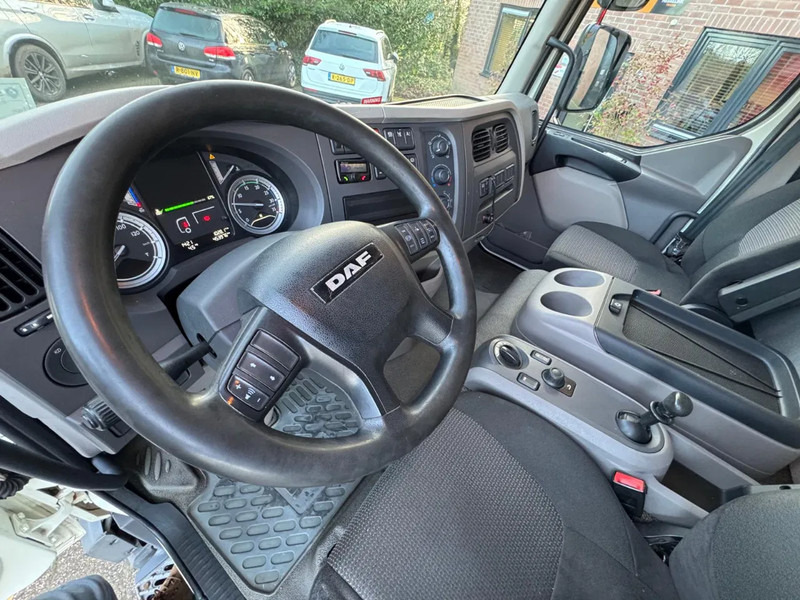 DAF LF 180 12T Airco 7.3M Koffer LBW 453.979KM NL Truck - بصندوق مغلق شاحنة: صور 5 DAF LF 180 12T Airco 7.3M Koffer LBW 453.979KM NL Truck - بصندوق مغلق شاحنة: صور 5