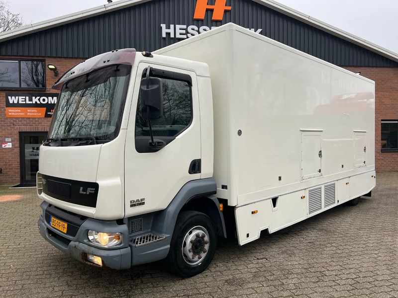 DAF LF 180 4X2 Verkoopopbouw/Verkaufsaufbau +Koeling Hydraulisch uitklapbaar - شاحنات طعام: صور 3 DAF LF 180 4X2 Verkoopopbouw/Verkaufsaufbau +Koeling Hydraulisch uitklapbaar - شاحنات طعام: صور 3