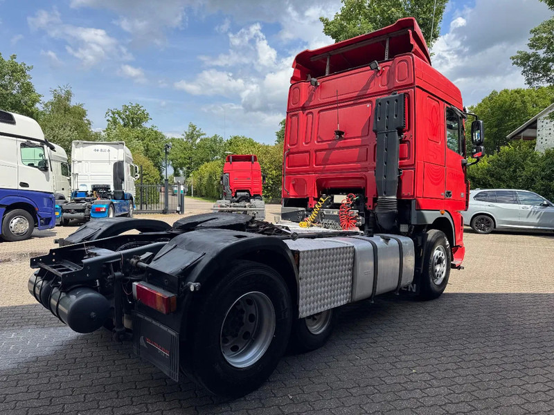 DAF XF 105.460 6X2 Midlift Hydrauliek Airco NL Truck - شاحنة جرار: صور 3 DAF XF 105.460 6X2 Midlift Hydrauliek Airco NL Truck - شاحنة جرار: صور 3