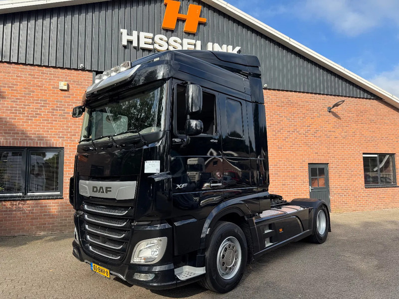 DAF XF 450 4X2 Space Cab EURO 6 D 582.560KM NL Truck, Top conditie - شاحنة جرار: صور 1 DAF XF 450 4X2 Space Cab EURO 6 D 582.560KM NL Truck, Top conditie - شاحنة جرار: صور 1