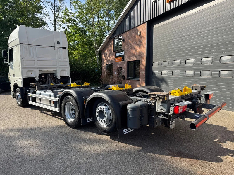 DAF XF 480 6X2 SSC FAR BDF Retarder 2x AHK 7.82 Multiwechseler - شاحنات الحاويات/ جسم علوي قابل للتغيير شاحنة: صور 3 DAF XF 480 6X2 SSC FAR BDF Retarder 2x AHK 7.82 Multiwechseler - شاحنات الحاويات/ جسم علوي قابل للتغيير شاحنة: صور 3