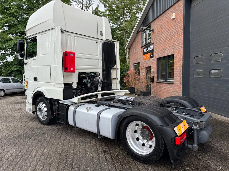 DAF XF 480 Mega SSC 2X tank Standklima Retarder 668.740KM - شاحنة جرار: صور 3 DAF XF 480 Mega SSC 2X tank Standklima Retarder 668.740KM - شاحنة جرار: صور 3