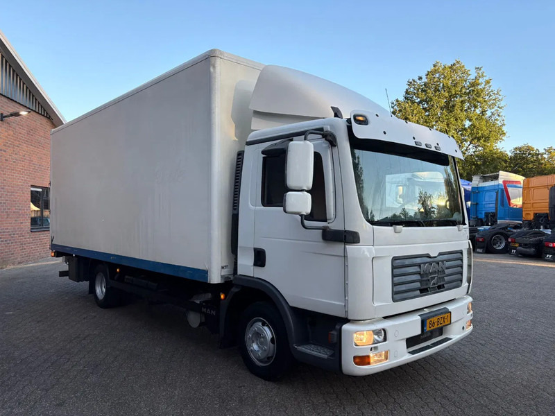MAN TGL 8.240 Cargolift Laadklep NL Truck APK/TUV 02-2026 - بصندوق مغلق شاحنة: صور 2 MAN TGL 8.240 Cargolift Laadklep NL Truck APK/TUV 02-2026 - بصندوق مغلق شاحنة: صور 2