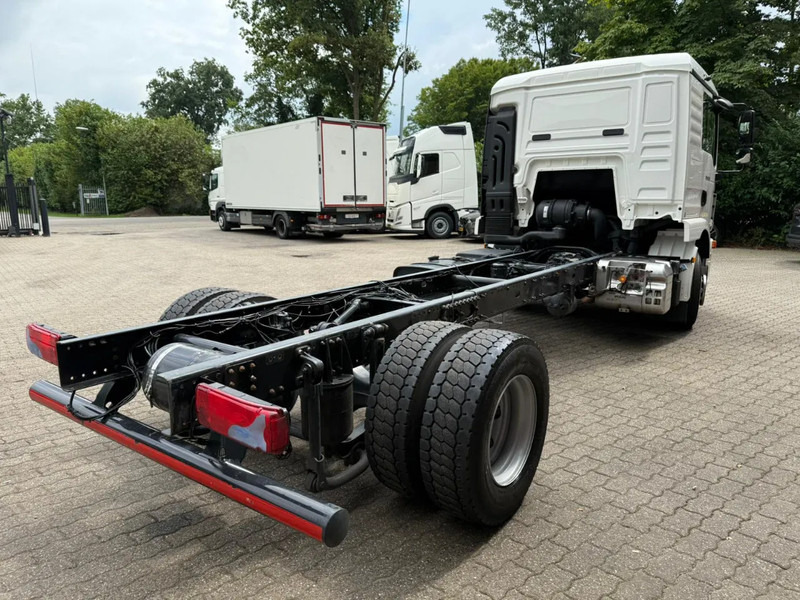 MAN TGM TGM 15.250 4X2 Chassis, Airco, 526.460 KM, Slaapcabine - الشاسيه شاحنة: صور 3 MAN TGM TGM 15.250 4X2 Chassis, Airco, 526.460 KM, Slaapcabine - الشاسيه شاحنة: صور 3