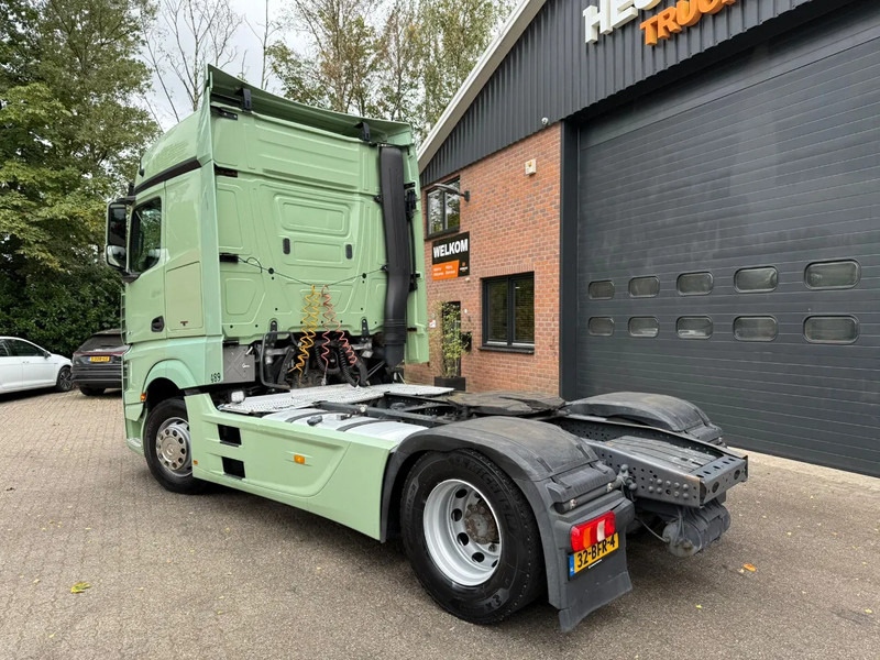 Mercedes-Benz Actros 1842 4X2 Streamspace Side skirts 2x tank NL Truck - شاحنة جرار: صور 3 Mercedes-Benz Actros 1842 4X2 Streamspace Side skirts 2x tank NL Truck - شاحنة جرار: صور 3