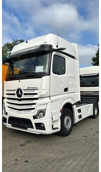 Mercedes-Benz Actros 1845 L Gigaspace 2x tank Standairco 5x available 20-12-2025 - شاحنة جرار: صور 1 Mercedes-Benz Actros 1845 L Gigaspace 2x tank Standairco 5x available 20-12-2025 - شاحنة جرار: صور 1
