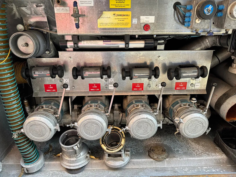 ROHR FUEL Kraftstoff Benzin/Diesel 26.000L 4 Rooms ADR Pump - المقطورة الزراعية: صور 5 ROHR FUEL Kraftstoff Benzin/Diesel 26.000L 4 Rooms ADR Pump - المقطورة الزراعية: صور 5