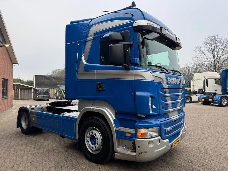 Scania R420 4X2 Higline Retarder AD-Blue PDE APK/TUV 11/2025 - شاحنة جرار: صور 2 Scania R420 4X2 Higline Retarder AD-Blue PDE APK/TUV 11/2025 - شاحنة جرار: صور 2