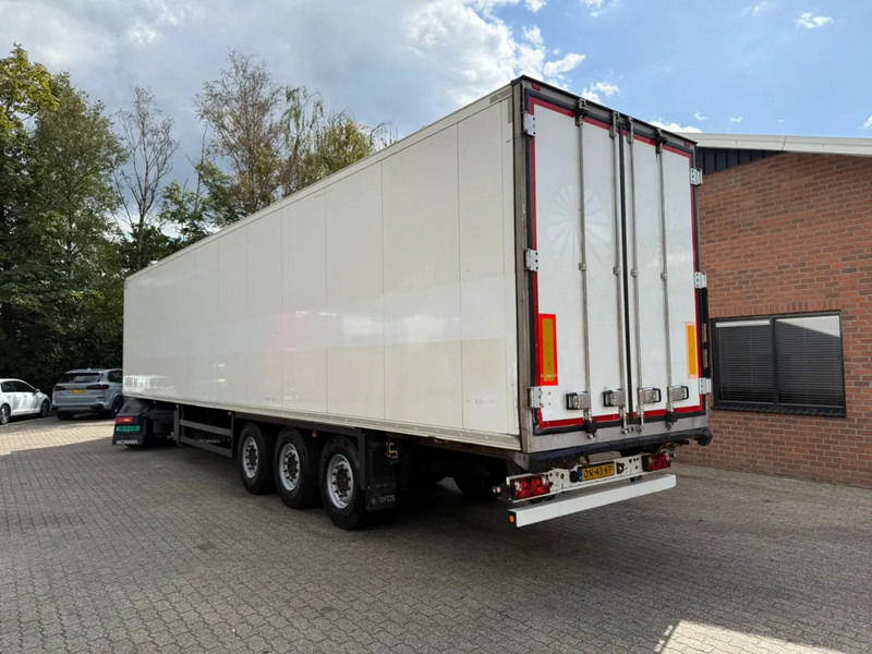 Schmitz Cargobull SKO 24 5x Meatrails Rohrbahnen Fleisch Carrier Vector 1950MT - متساوي نصف مقطورة: صور 2 Schmitz Cargobull SKO 24 5x Meatrails Rohrbahnen Fleisch Carrier Vector 1950MT - متساوي نصف مقطورة: صور 2